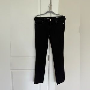 guess black mid rise skinny jean